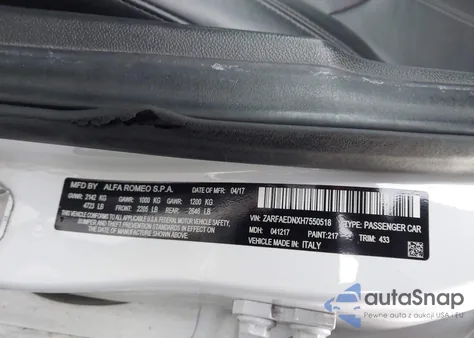 2017 Alfa Romeo Giulia Awd z USA, uszkodzony, nr VIN ZARFAEDNXH7550518